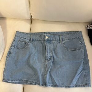 SHEIN Light Blue Denim Mini Skirt